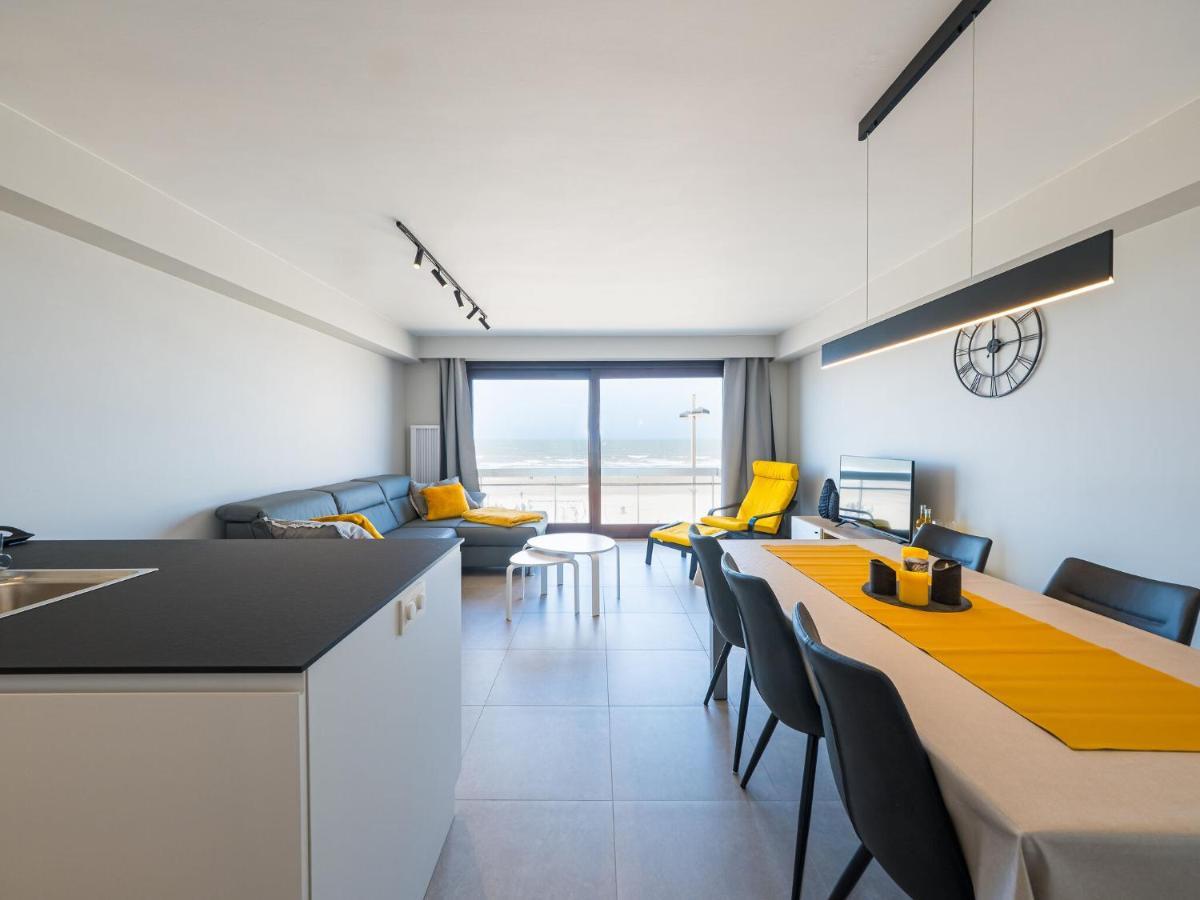 Spacious Apartment With View Middelkerke Εξωτερικό φωτογραφία